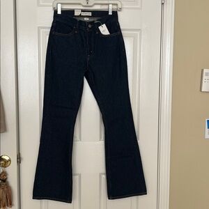AE77 Premium High-Waisted Crop Flare Jean
